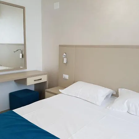 מלון Delfin מאמאיה