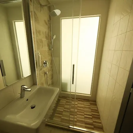 מלון Delfin מאמאיה