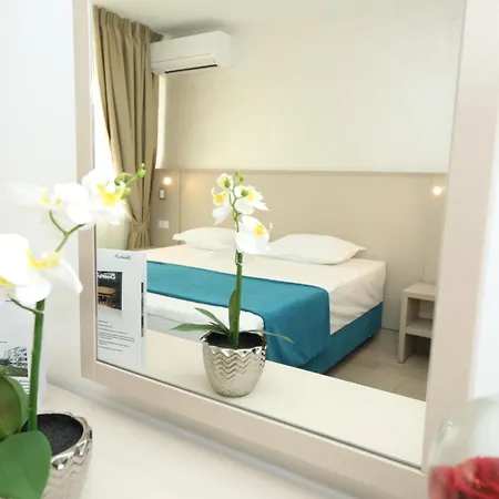 Delfin מלון מאמאיה