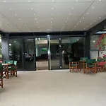Delfin Mamaia